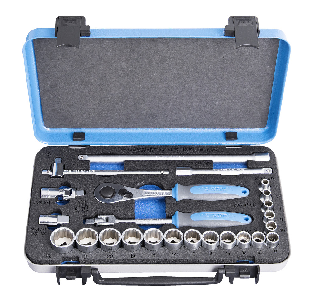 UNIOR	UN-617117	طقم لقم 3/8“ مشرش من 6—22  24 قطعه